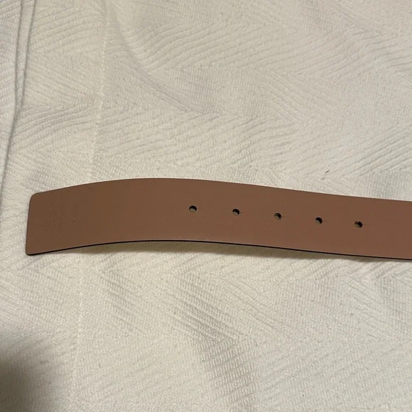 Valentino Garavani V-Logo Cream and Gold Belt size 85 (Small) - Picture 5 of 10